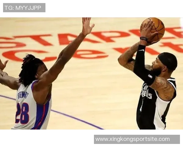 快船对手三分命中率高达429克莱爆发背后隐藏的原因分析 快船对手三分命中率高达429克莱爆发背后隐藏的原因分析