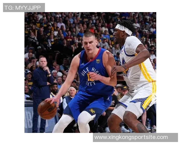 科尔怀念卢尼在大通中心的热烈掌声期待再次相聚的美好时刻 科尔怀念卢尼在大通中心的热烈掌声期待再次相聚的美好时刻