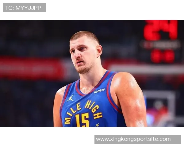 约基奇回应毫不费力评价强调自己在比赛中付出的努力与汗水 约基奇回应毫不费力评价强调自己在比赛中付出的努力与汗水