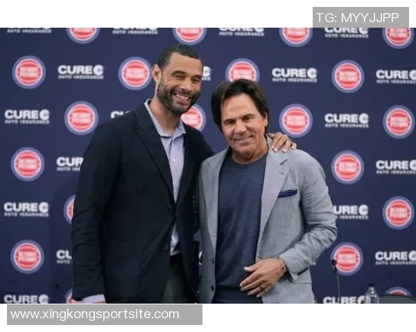 活塞铁军十连胜领跑东部斯通最佳高管之路迎来强劲对手